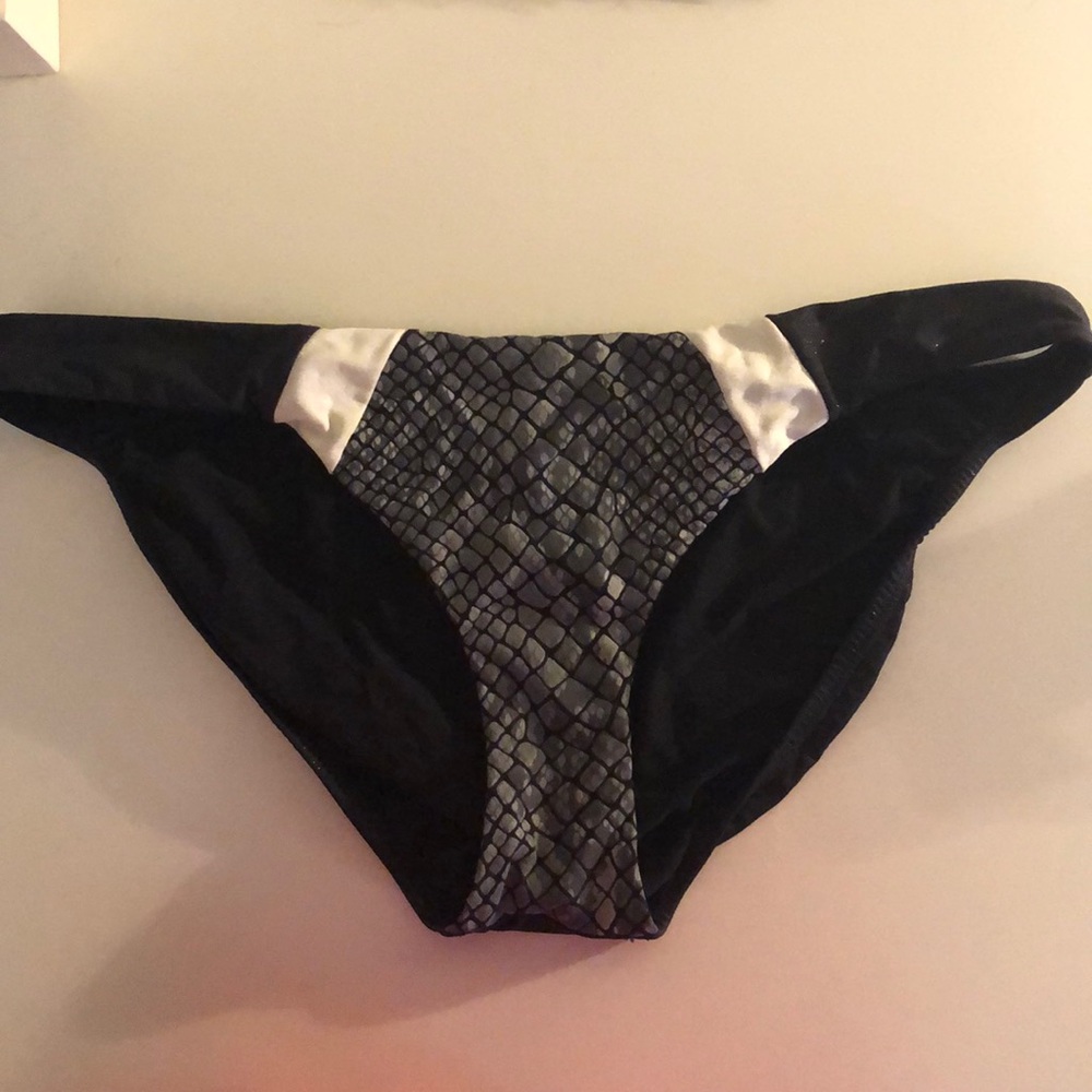 Pilyq Colorblock snakeskin bottoms